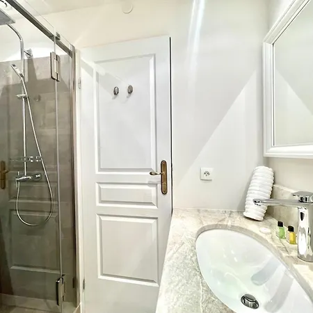 Marina Luxury 3 Bedroom By Welcome To Apartment *
